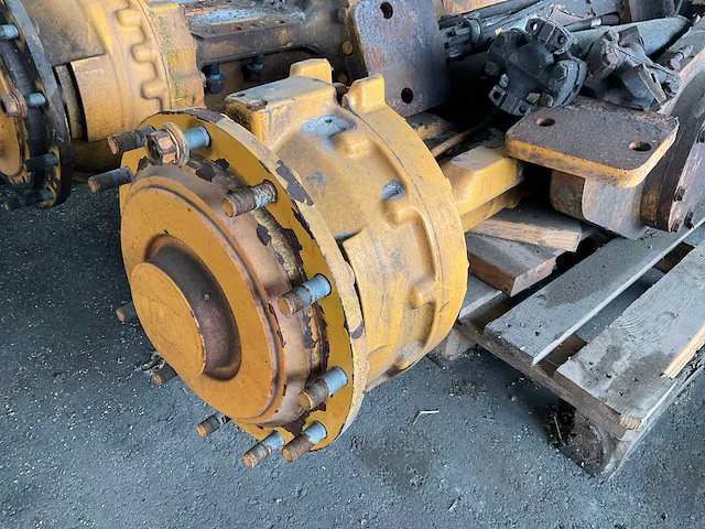 Hyundai hl955 wiellader voor- en achteras - afbeelding 6 van  9