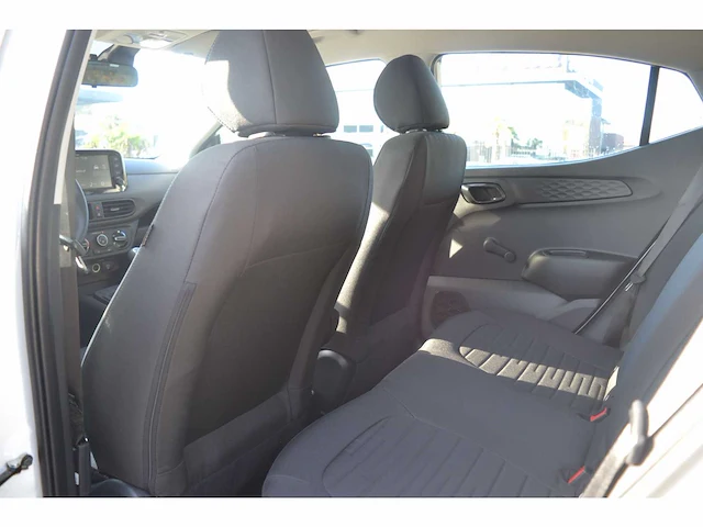 Hyundai i10 1.0 comfort - personenauto - afbeelding 6 van  25
