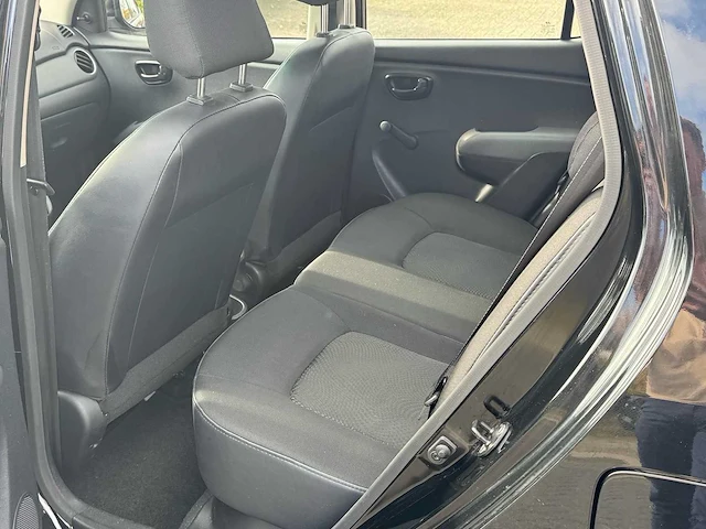 Hyundai i10 1.0 i-drive 2013 | 22-zrb-1 - afbeelding 2 van  12