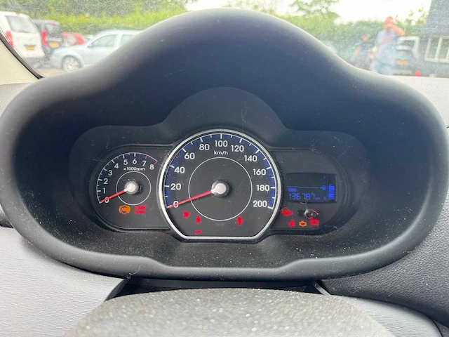 Hyundai i10 1.0 pure 53-zph-4 - afbeelding 8 van  11