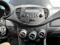 Hyundai i10 1.0i comfort bluedrive 69,2013 - afbeelding 2 van  35