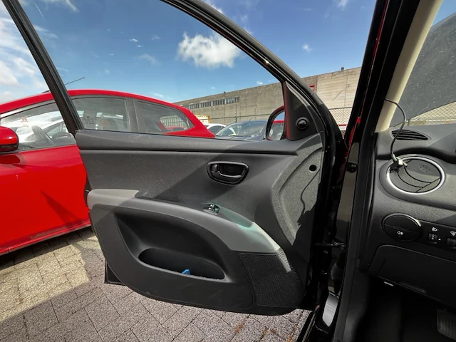 Hyundai i10 1.0i comfort bluedrive 69,2013 - afbeelding 7 van  35