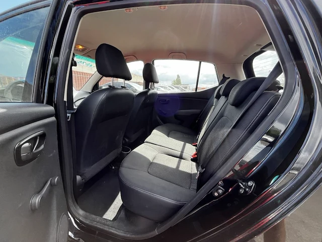 Hyundai i10 1.0i comfort bluedrive 69,2013 - afbeelding 11 van  35
