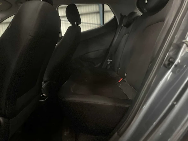 Hyundai i10 1.0i comfort; rx-751-v - afbeelding 2 van  15