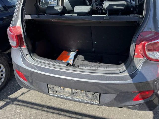 Hyundai i10 1.0i fun 66, 2014 - afbeelding 17 van  26
