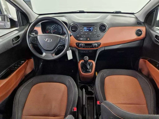 Hyundai i10 1.0i go; 9-zng-00 - afbeelding 15 van  17