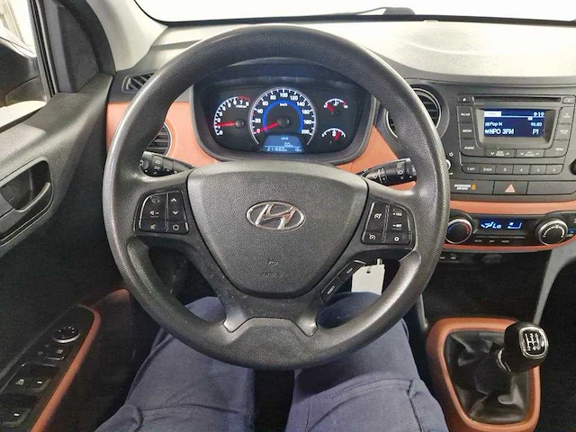 Hyundai i10 1.0i go; 9-zng-00 - afbeelding 17 van  17
