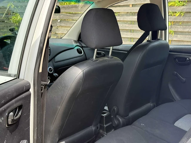 Hyundai i10 1.1 active cool, 31-ksk-5 - afbeelding 10 van  11
