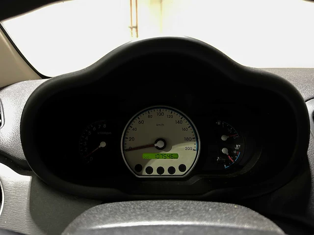 Hyundai i10 1.25i dynamic cool 77pk 2010, 76-ldd-4 - afbeelding 16 van  37
