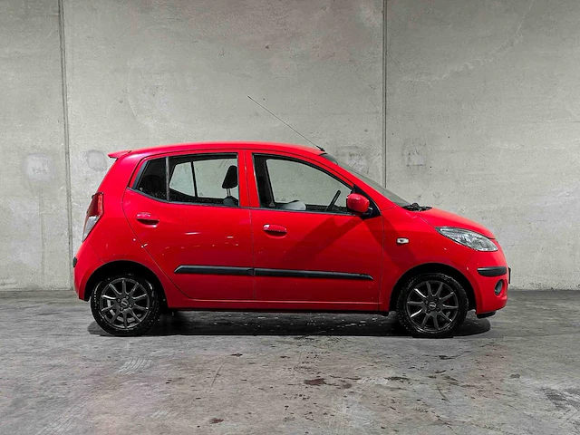 Hyundai i10 1.25i dynamic cool 77pk 2010, 76-ldd-4 - afbeelding 37 van  37