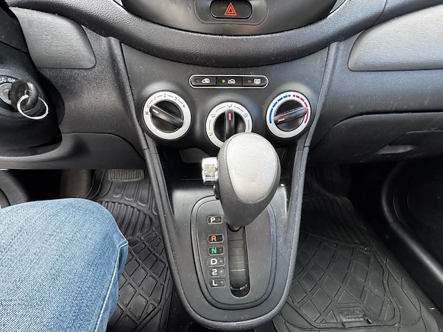Hyundai i10,2010 - afbeelding 6 van  29