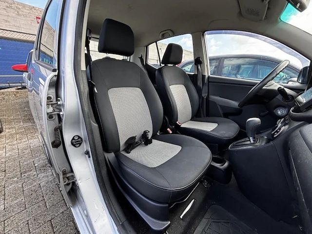 Hyundai i10,2010 - afbeelding 16 van  29