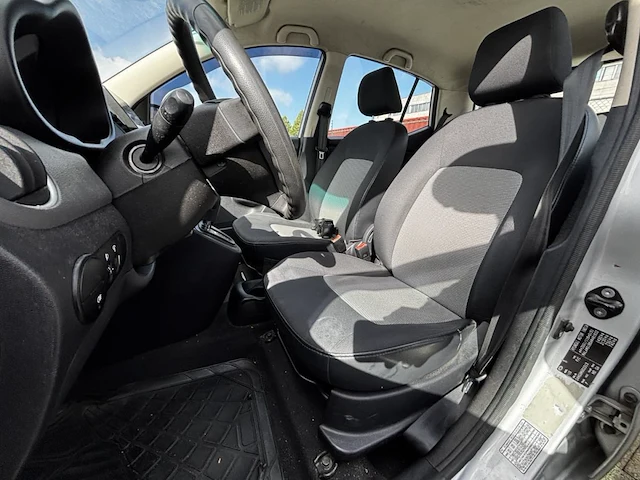 Hyundai i10,2010 - afbeelding 29 van  29