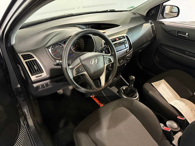 Hyundai i20 1.2i business ed, 36-xnr-1 - afbeelding 11 van  13