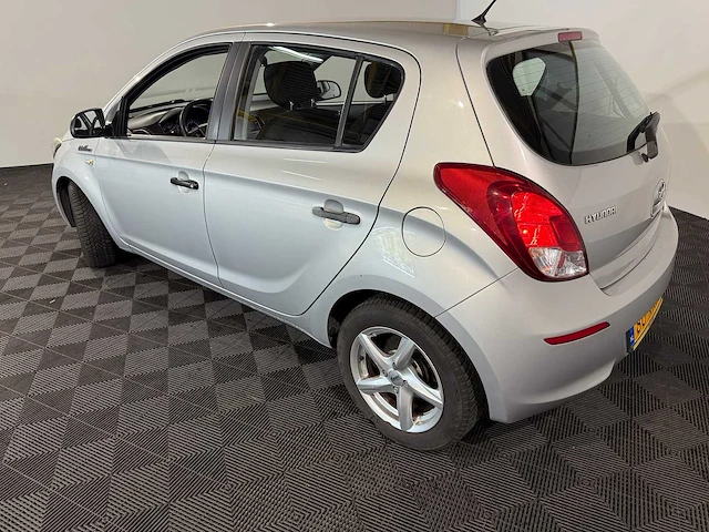 Hyundai i20 1.2i business ed, 80-xnp-9 - afbeelding 5 van  12