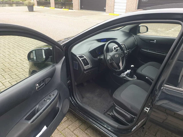 Hyundai i20 1.2i business edition, xd-288-j - afbeelding 5 van  9