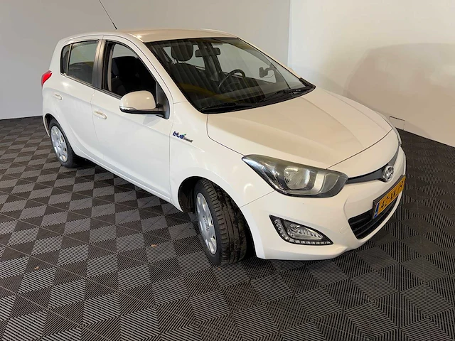 Hyundai i20 1.2i i-motion, 42-xkj-9 - afbeelding 9 van  12