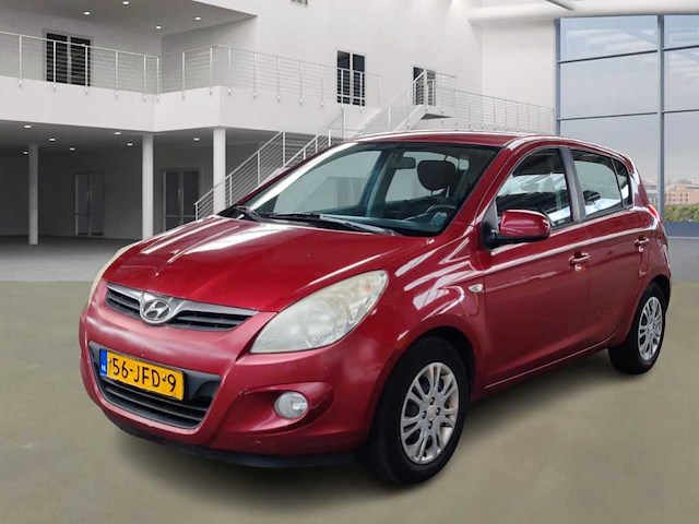 Hyundai i20 1.4i dynamicversion, 56-jfd-9 - afbeelding 1 van  12