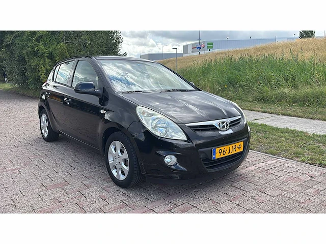 Hyundai i20 1.4i i-catcher 2009 | 96-jjr-4 i - afbeelding 11 van  14