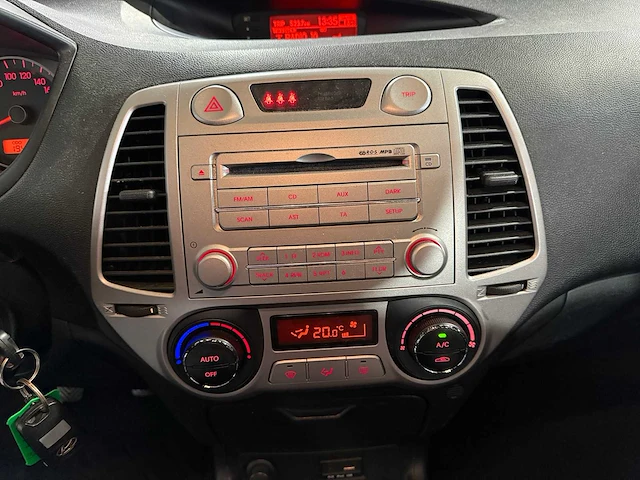Hyundai i20 1.4i i-catcher, 36-hvv-4 - afbeelding 3 van  15
