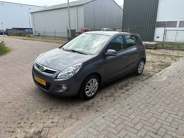 Hyundai i20 1.4i i-motion , 98-phh-1 - afbeelding 1 van  29