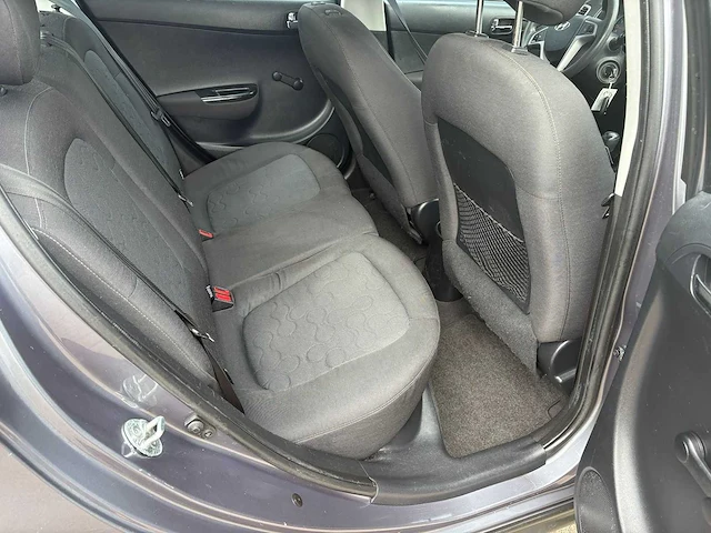 Hyundai i20 1.4i i-motion , 98-phh-1 - afbeelding 13 van  29