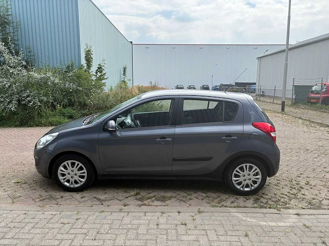Hyundai i20 1.4i i-motion , 98-phh-1 - afbeelding 15 van  29