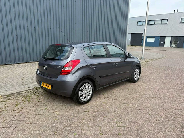 Hyundai i20 1.4i i-motion , 98-phh-1 - afbeelding 23 van  29