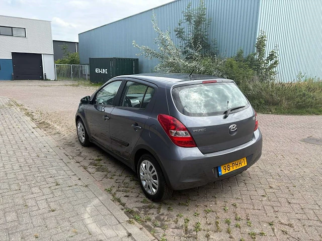 Hyundai i20 1.4i i-motion , 98-phh-1 - afbeelding 24 van  29