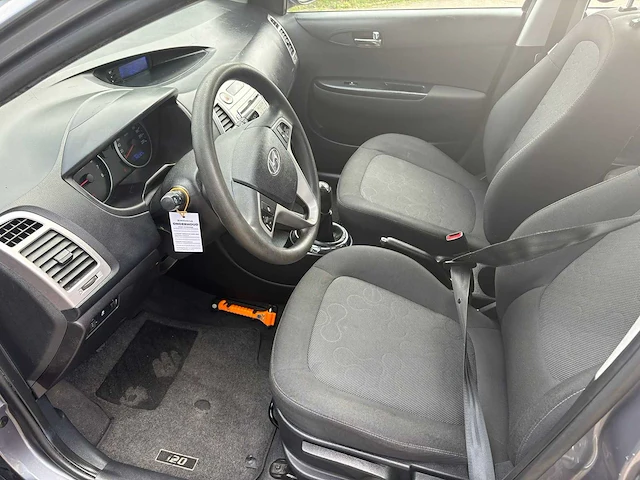 Hyundai i20 1.4i i-motion , 98-phh-1 - afbeelding 29 van  29