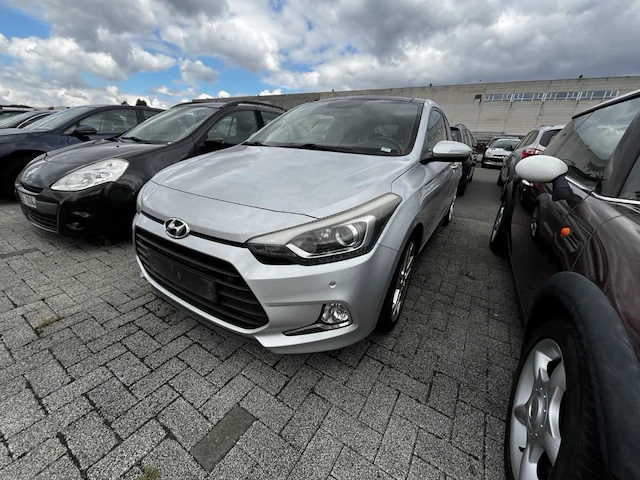 Hyundai i20 1.4i intro edition 100, 2016 - afbeelding 1 van  25