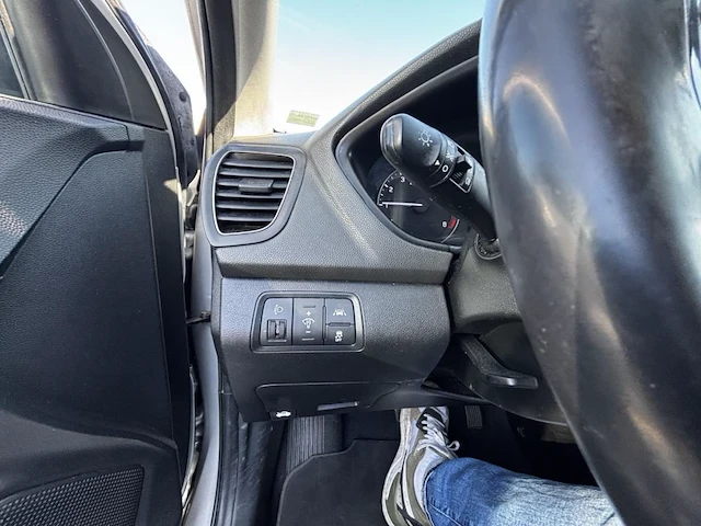 Hyundai i20 1.4i intro edition 100 at, 2017 - afbeelding 4 van  37