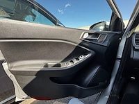 Hyundai i20 1.4i intro edition 100 at, 2017 - afbeelding 5 van  37