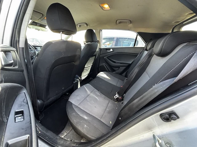 Hyundai i20 1.4i intro edition 100 at, 2017 - afbeelding 8 van  37