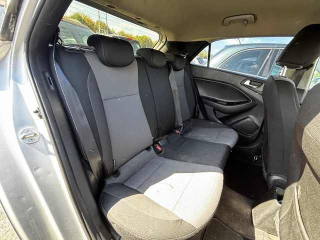 Hyundai i20 1.4i intro edition 100 at, 2017 - afbeelding 11 van  37