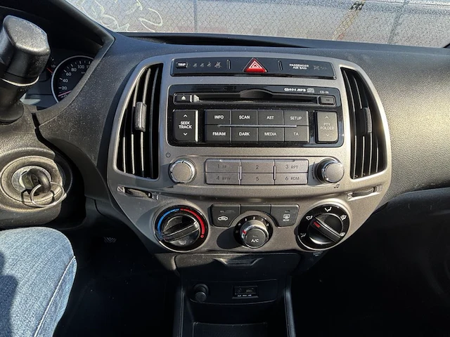 Hyundai i20 comfort+, 2014 - afbeelding 12 van  25