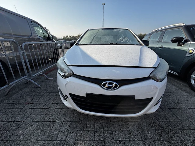 Hyundai i20 comfort+, 2014 - afbeelding 2 van  25
