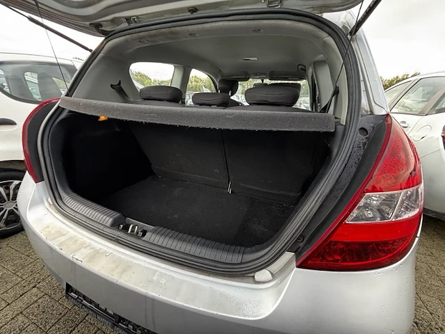 Hyundai i20,2010 - afbeelding 9 van  23
