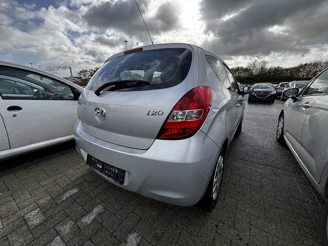 Hyundai i20,2010 - afbeelding 18 van  23