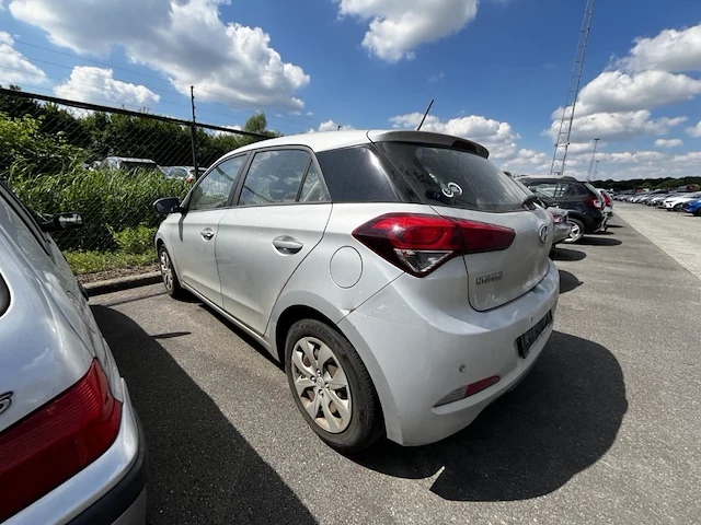 Hyundai i20,2018 - afbeelding 28 van  30