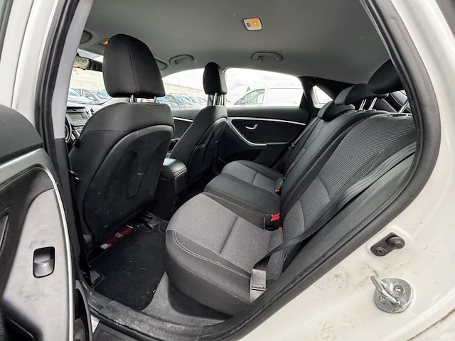 Hyundai i30 1 4i comfort,2014 - afbeelding 10 van  26