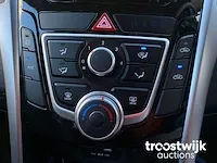 Hyundai i30 1.4 i-drive, n-946-pr - afbeelding 11 van  21