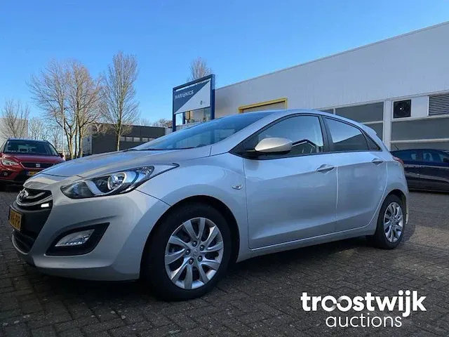 Hyundai i30 1.4 i-drive, n-946-pr - afbeelding 1 van  21
