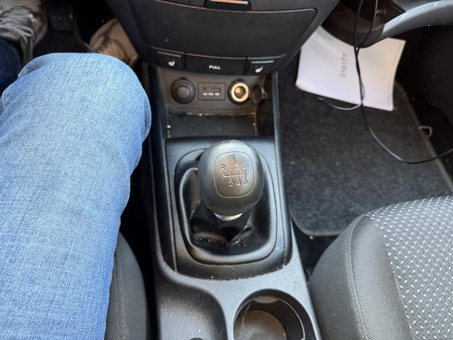 Hyundai i30 1.4i comfort,2010 - afbeelding 8 van  30