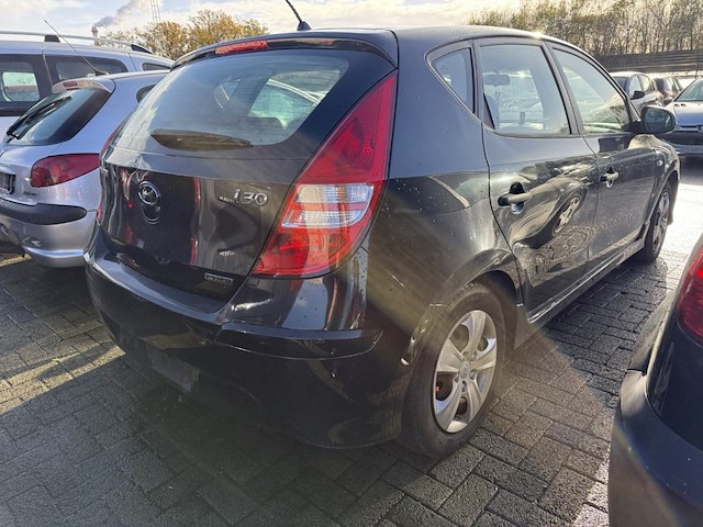 Hyundai i30 1.4i comfort,2010 - afbeelding 25 van  30