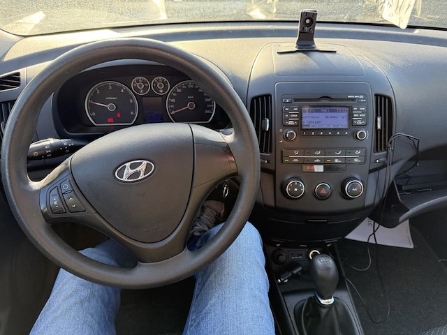 Hyundai i30 1.4i comfort,2010 - afbeelding 30 van  30