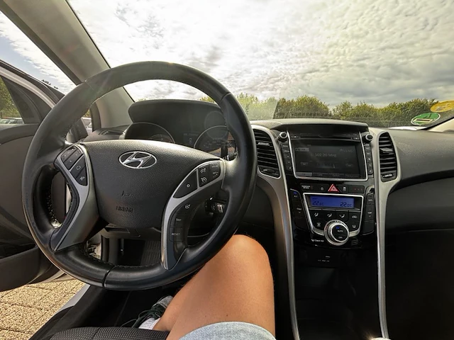 Hyundai i30 1.6 crdi cool isg 110,2016 - afbeelding 3 van  24