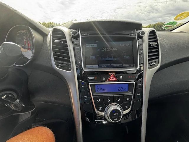 Hyundai i30 1.6 crdi cool isg 110,2016 - afbeelding 4 van  24