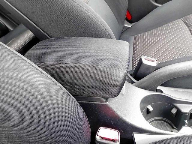 Hyundai i30 1.6 crdi dynamic business, 85-zn-hz - afbeelding 11 van  28