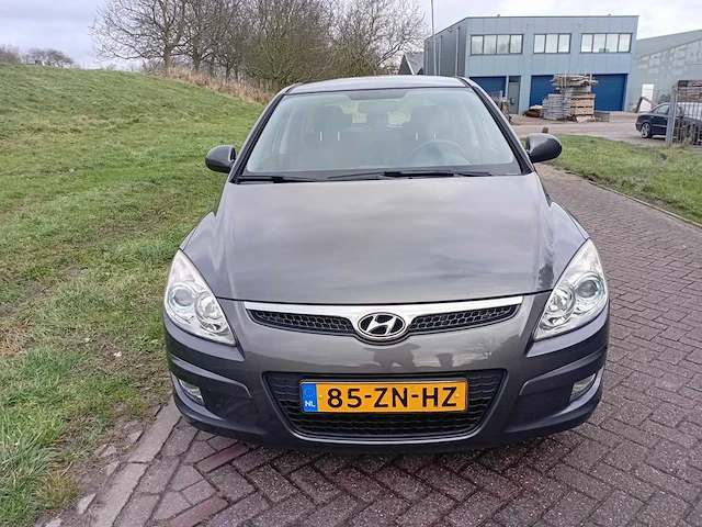 Hyundai i30 1.6 crdi dynamic business, 85-zn-hz - afbeelding 25 van  28